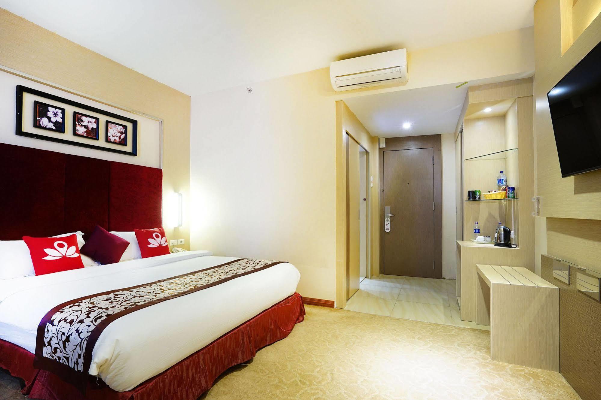 Zen Rooms Near Bcs Mall Penuin Batam المظهر الخارجي الصورة